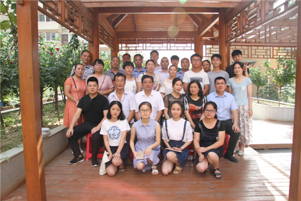 又是一年金秋季，助學圓夢暖人心----2017年寶業(yè)集團“金秋助學”活動圓滿結(jié)束
